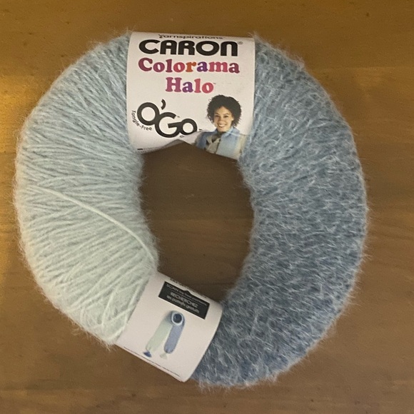 New Yarn 22 skeins - varying weights & fiber - Picture 6 of 10